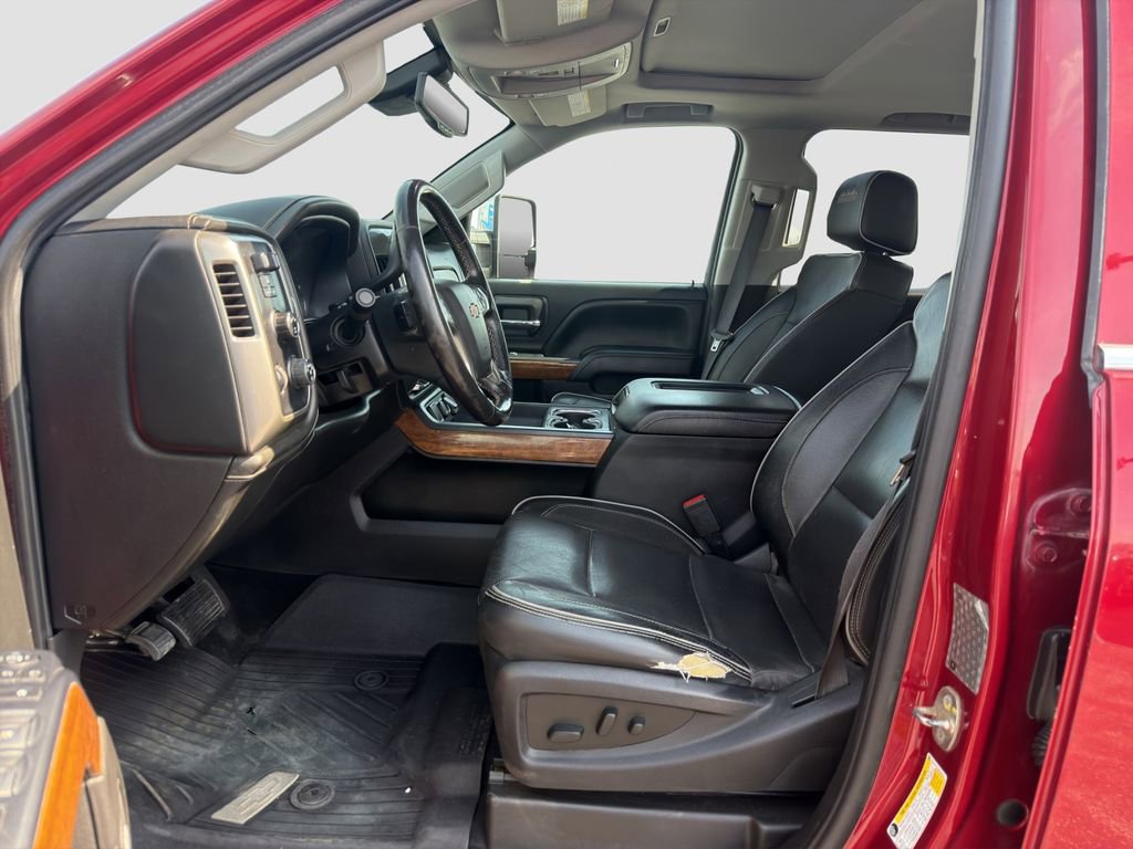 Used 2018 Chevrolet Silverado 3500 High Country w/ Duramax Plus Package image 9