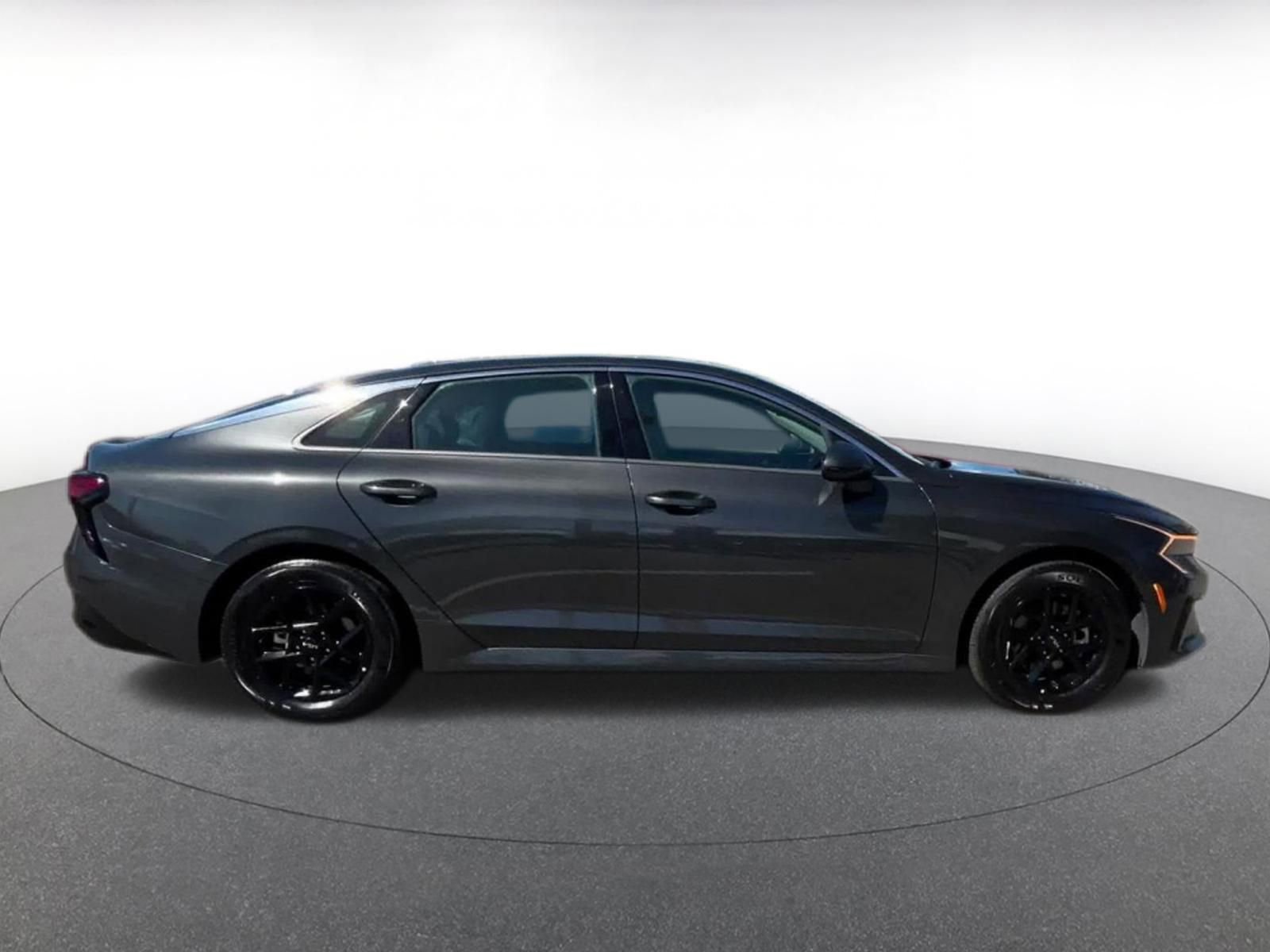 Used 2025 Kia K5 LXS FWD image 16