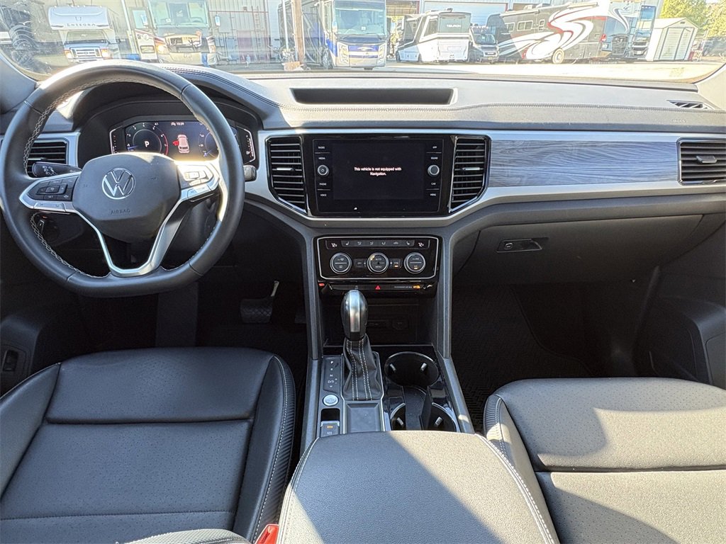 Used 2023 Volkswagen Atlas Cross Sport SE image 25