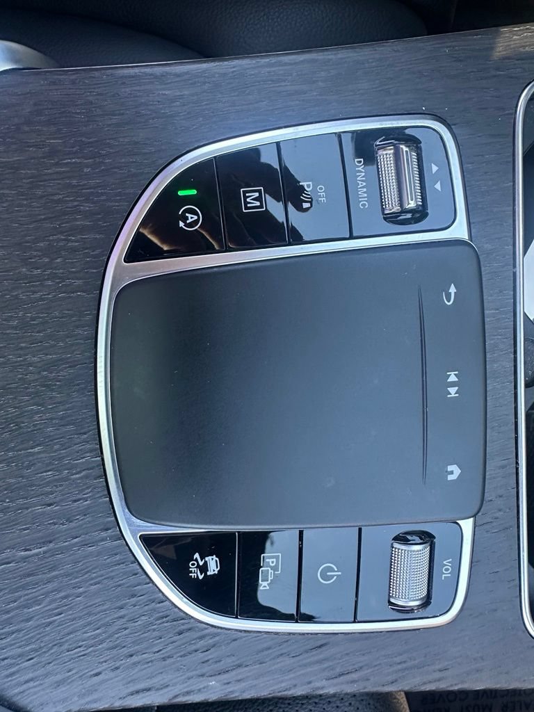 Used 2022 Mercedes-Benz GLC 300 4MATIC image 17