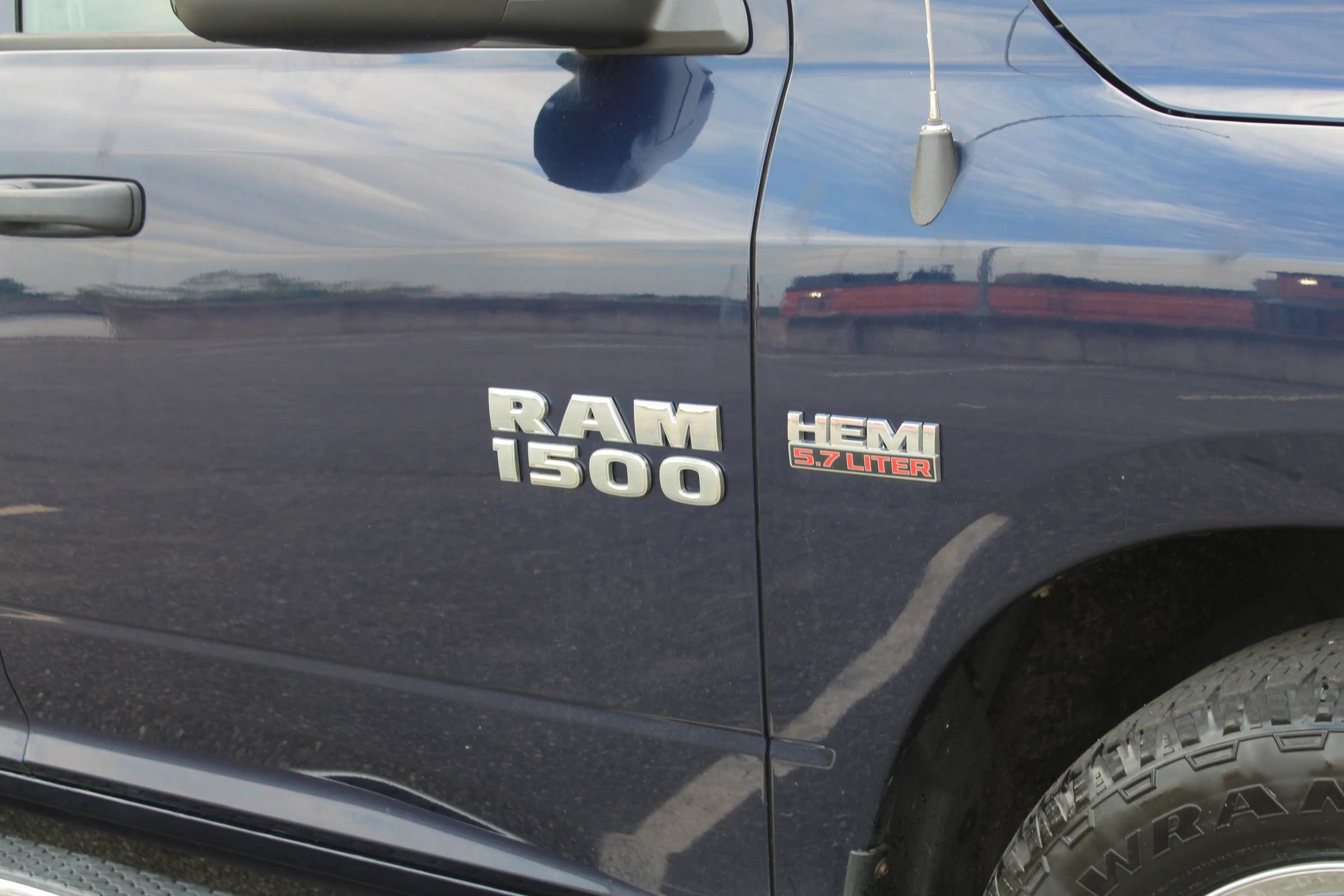 Used 2015 RAM 1500 Express AWD/4WD image 30