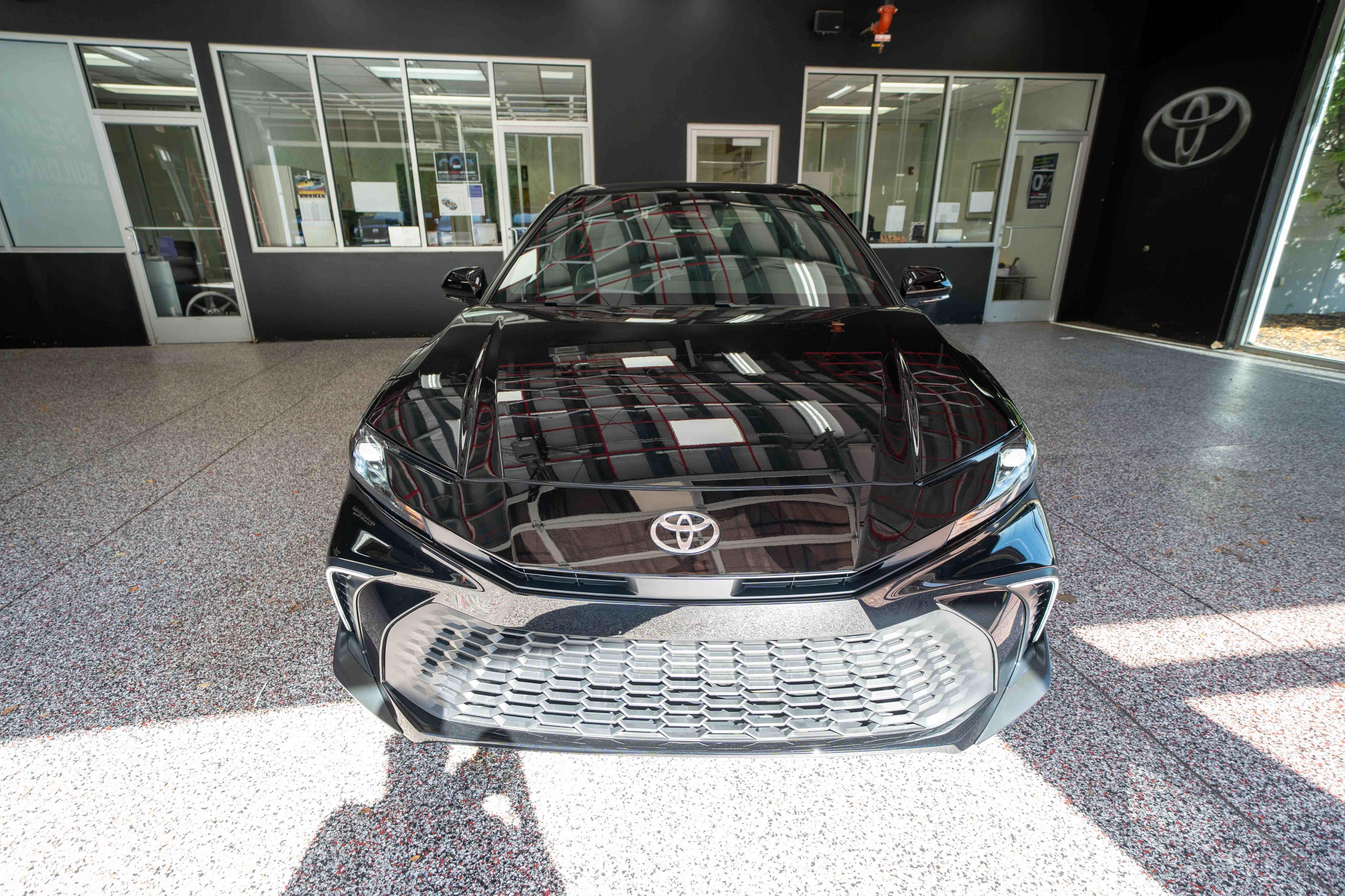 New 2026 Toyota Camry SE w/ Multimedia Upgrade Package AWD/4WD image 6