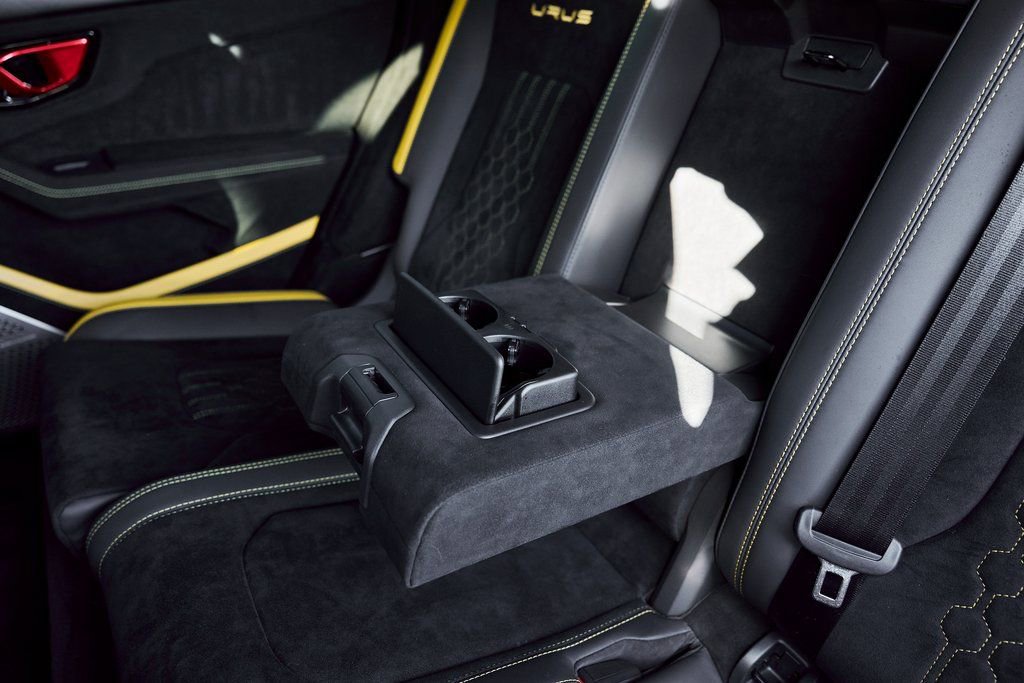 Used 2024 Lamborghini Urus Performante image 47