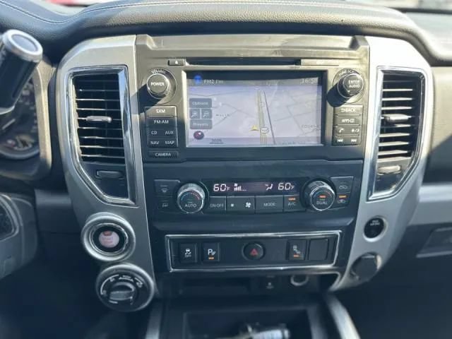 Used 2018 Nissan Titan PRO-4X AWD/4WD image 19
