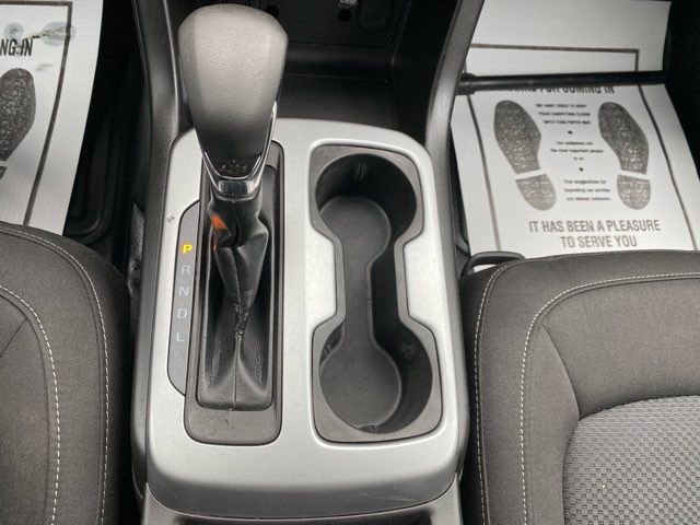Used 2022 Chevrolet Colorado LT w/ Fleet Safety Package image 16