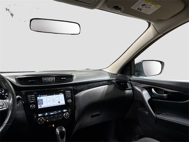 Used 2018 Nissan Rogue Sport SV w/ SV Technology Package image 25