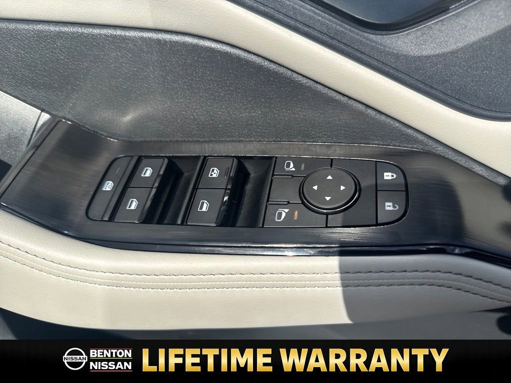 Certified 2026 Nissan Rogue SV w/ SV Premium Package image 16