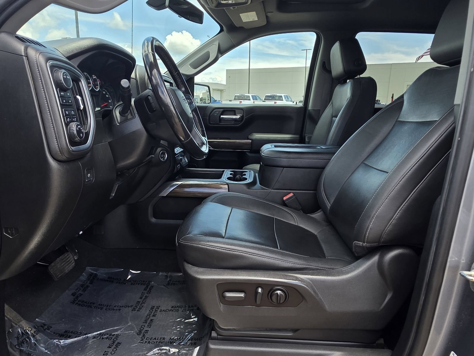 Used 2022 Chevrolet Silverado 1500 LT Trail Boss w/ Convenience Package II AWD/4WD image 17
