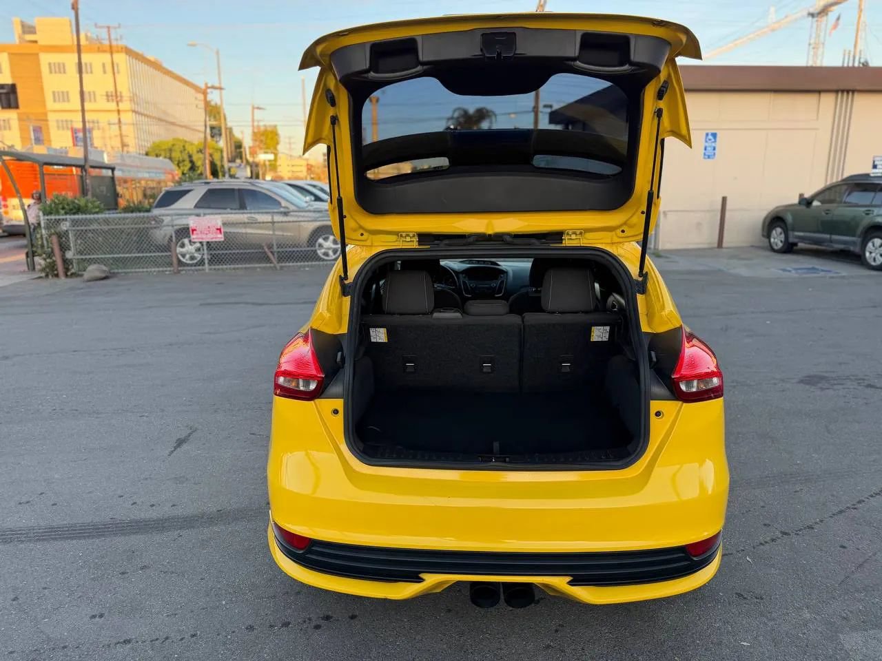 Used 2017 Ford Focus ST image 27