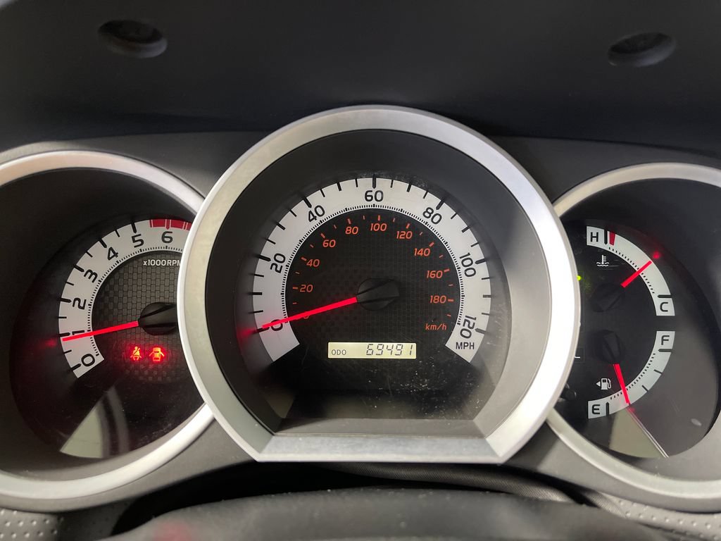 Used 2015 Toyota Tacoma PreRunner w/ TRD Off-Road Package RWD image 18
