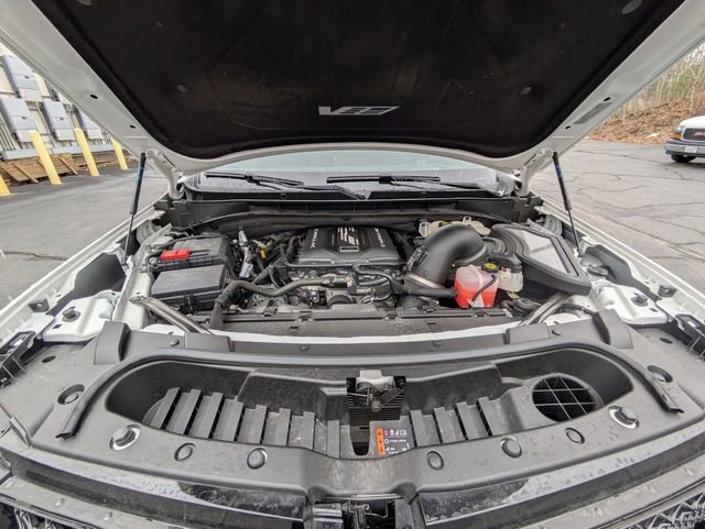 Used 2024 Cadillac Escalade V w/ LPO, ONYX Package image 42