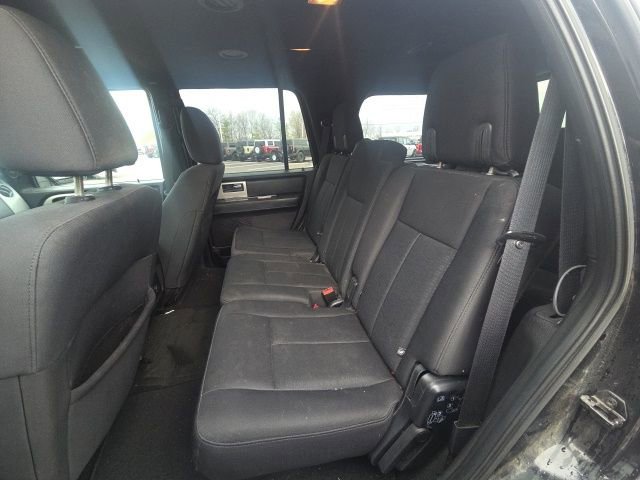 Used 2017 Ford Expedition XLT image 21