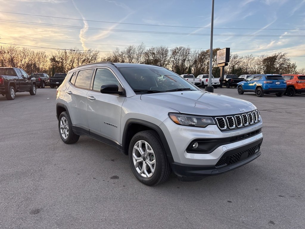 Used 2025 Jeep Compass Latitude