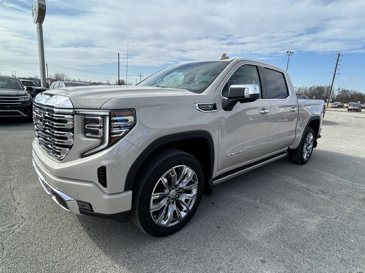 Used 2026 GMC Sierra 1500 Denali w/ Denali Reserve Package image 2