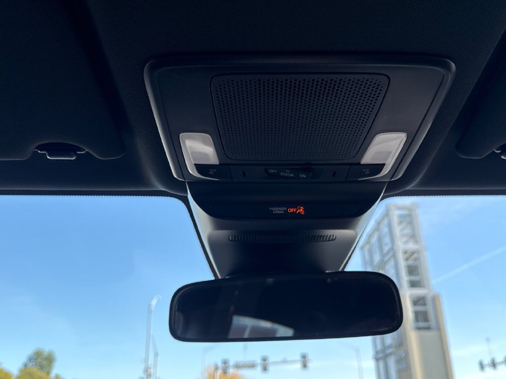 Certified 2025 Honda HR-V Sport image 31