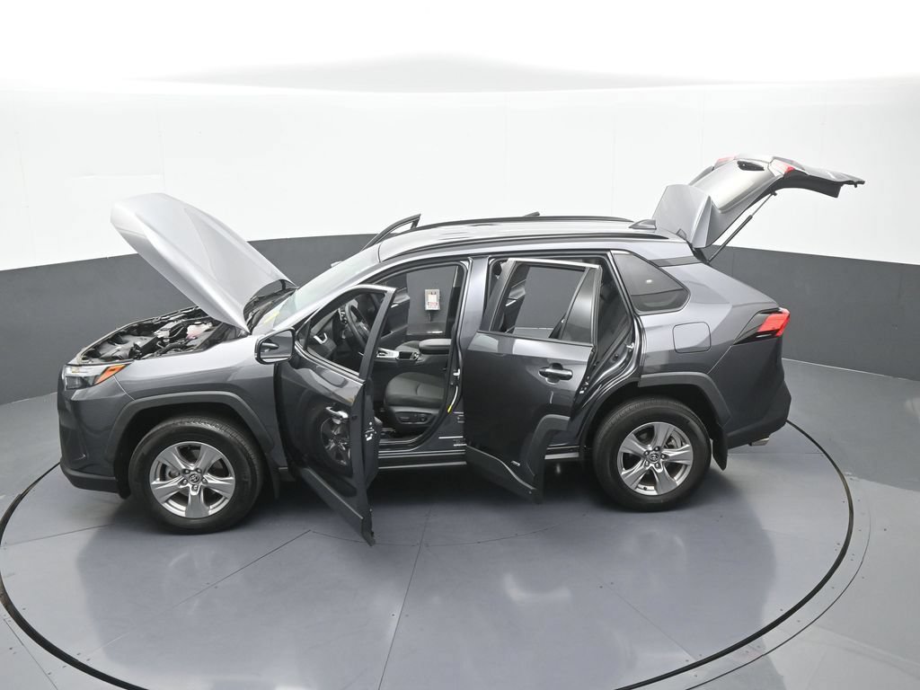 Used 2024 Toyota RAV4 XLE AWD/4WD image 59