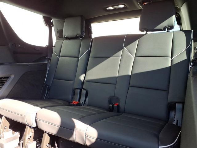 New 2026 Cadillac Escalade Luxury w/ LPO, Radiant Package image 7