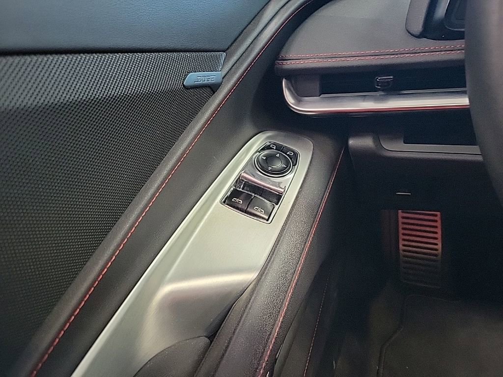 Used 2024 Chevrolet Corvette Stingray Coupe w/ Z51 Performance Package image 11