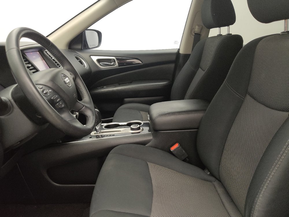 Used 2018 Nissan Pathfinder SV AWD/4WD image 17