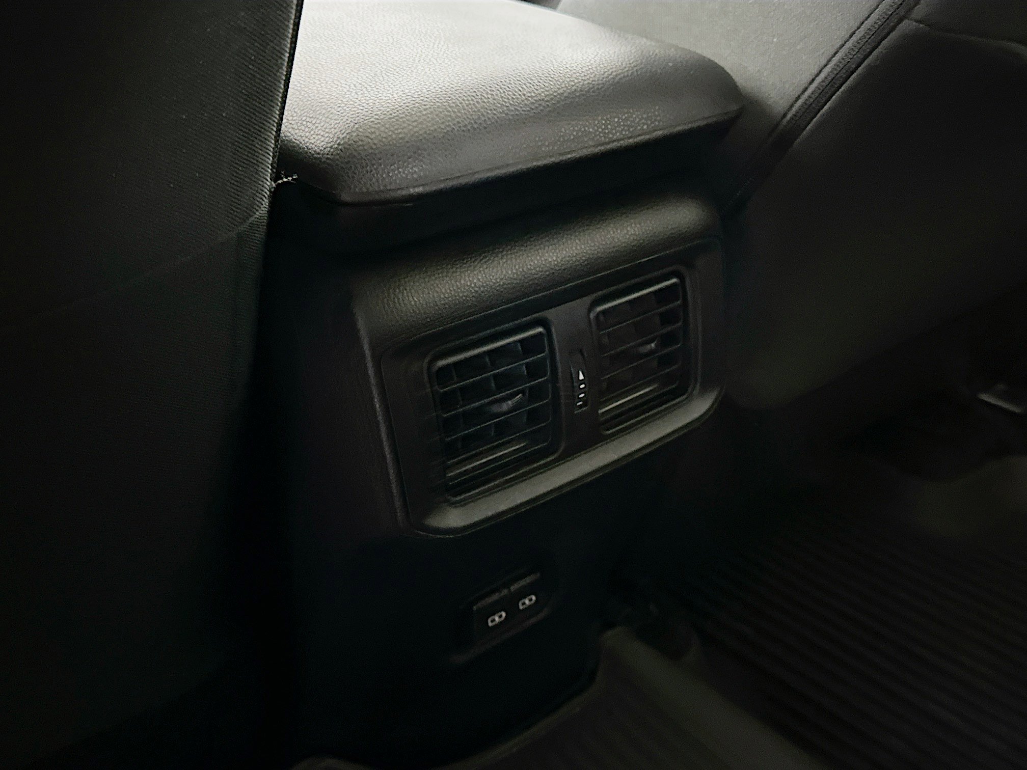 Used 2024 Toyota RAV4 XLE image 28