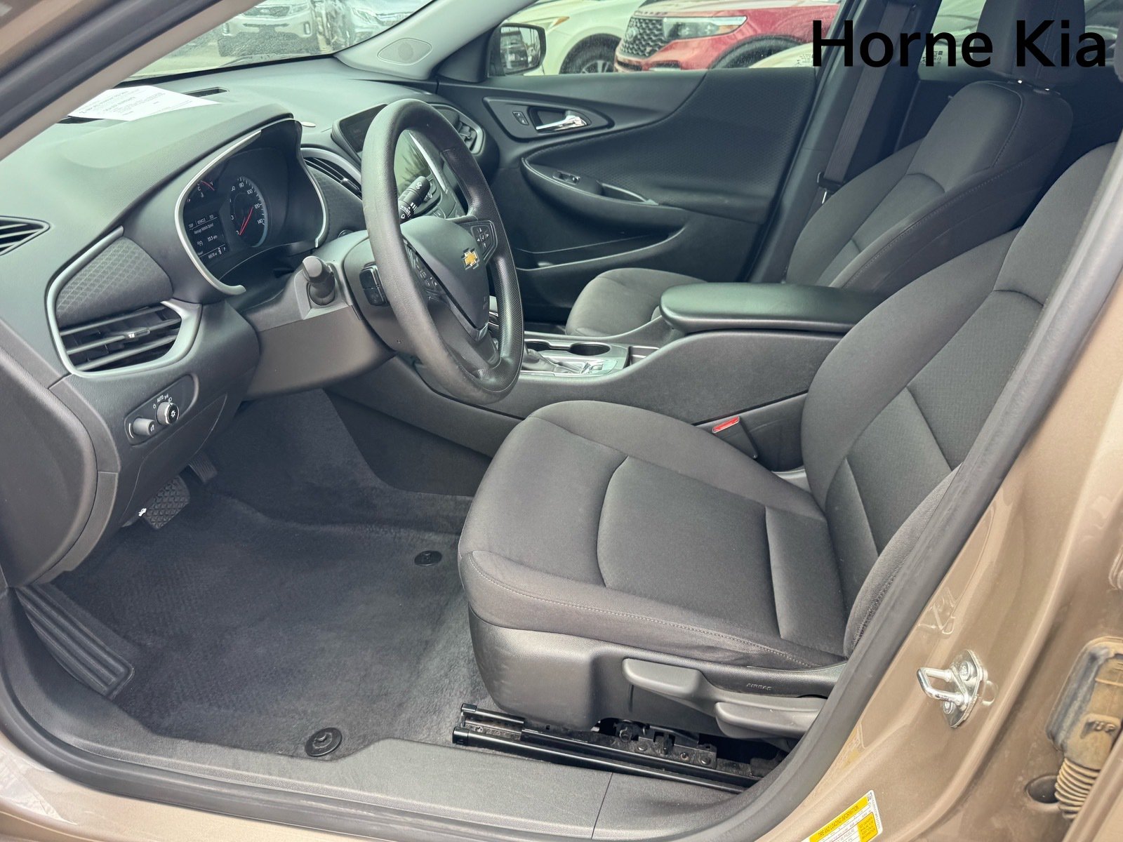 Used 2023 Chevrolet Malibu LS FWD image 10