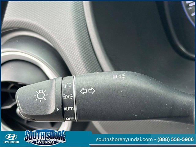 Certified 2022 Hyundai Kona SE image 24