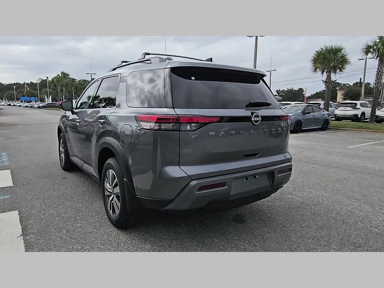 New 2026 Nissan Pathfinder SL FWD image 28