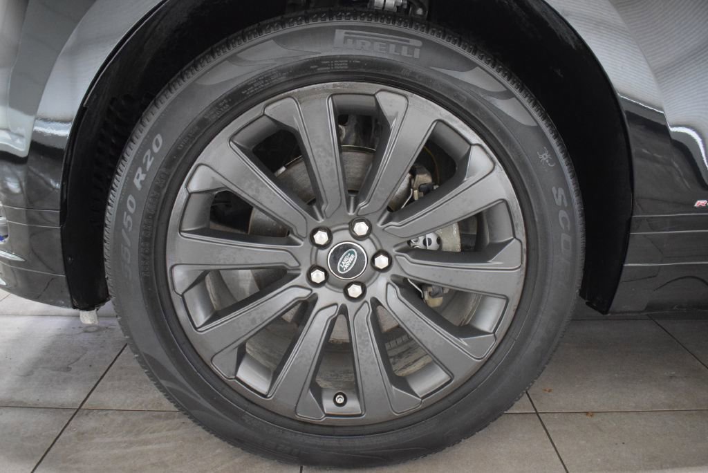 Used 2020 Land Rover Range Rover Velar R-Dynamic S image 30