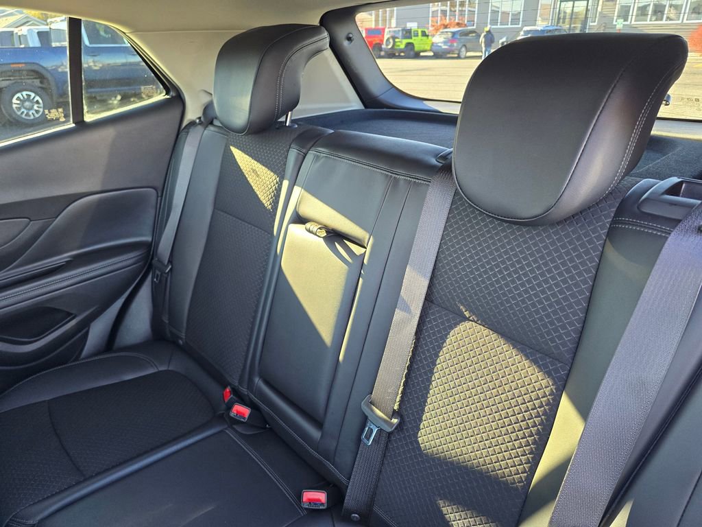 Used 2019 Buick Encore Preferred w/ Safety Package image 17