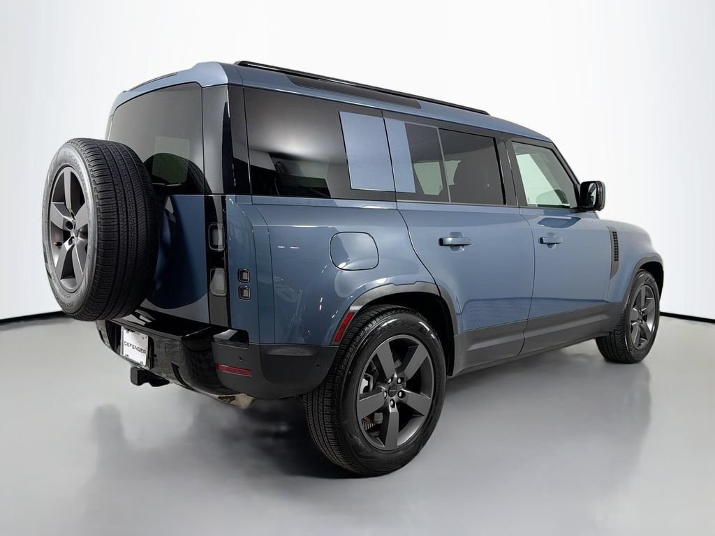 Used 2026 Land Rover Defender 110 S AWD/4WD image 5