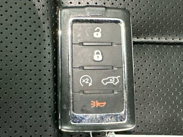 Used 2023 Jeep Grand Cherokee 30th Anniversary image 30