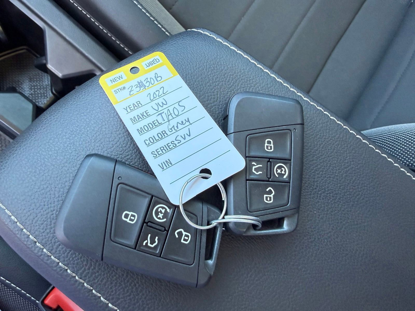 Used 2022 Volkswagen Taos SE w/ Panoramic Sunroof Package image 43