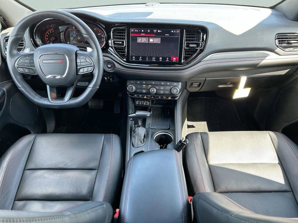 Used 2025 Dodge Durango GT image 17