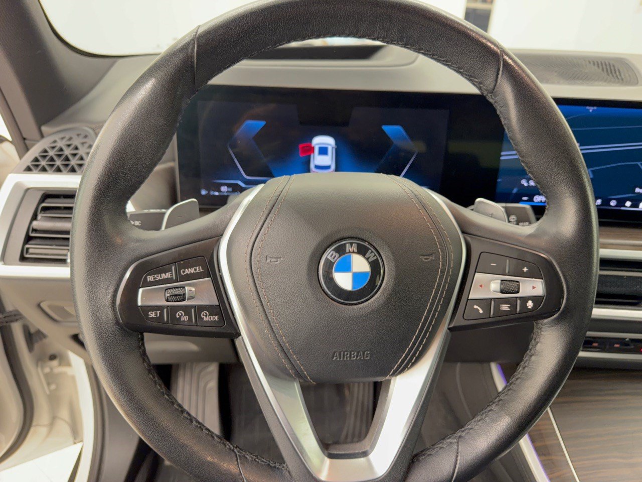 Used 2024 BMW X5 xDrive40i w/ Parking Assistance Package AWD/4WD image 10