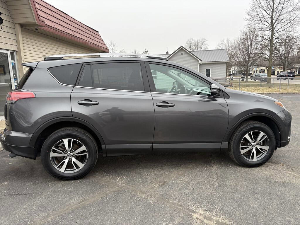 Used 2018 Toyota RAV4 XLE image 6