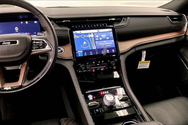 Used 2024 Jeep Grand Cherokee L Summit w/ Advanced Protech Group IV image 7