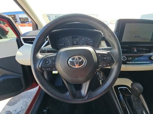 Used 2023 Toyota Corolla LE image 6