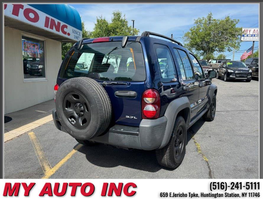Used 2006 Jeep Liberty Sport w/ Off Road Group AWD/4WD image 4