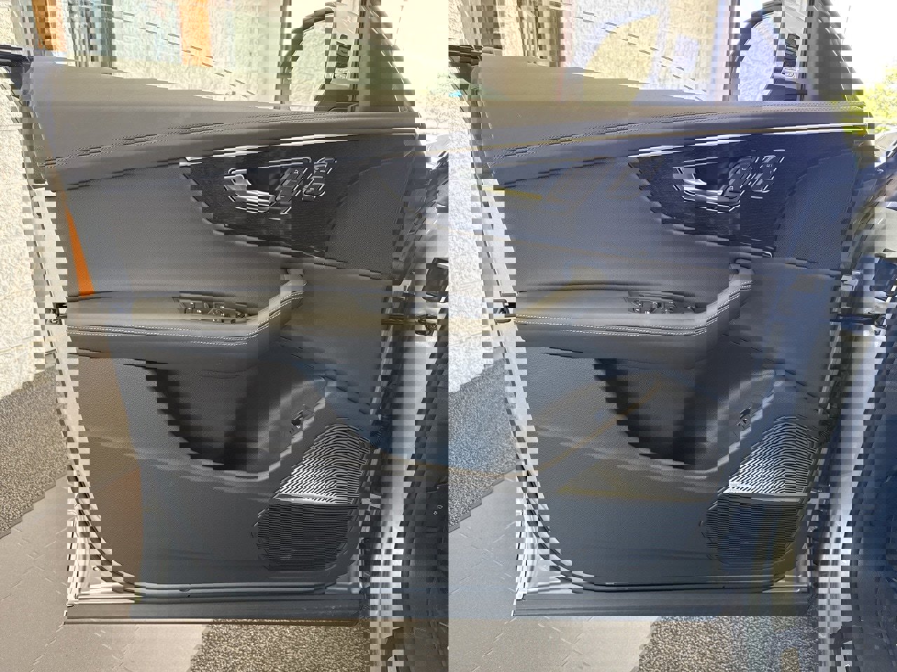 New 2025 Audi Q8 Prestige image 37