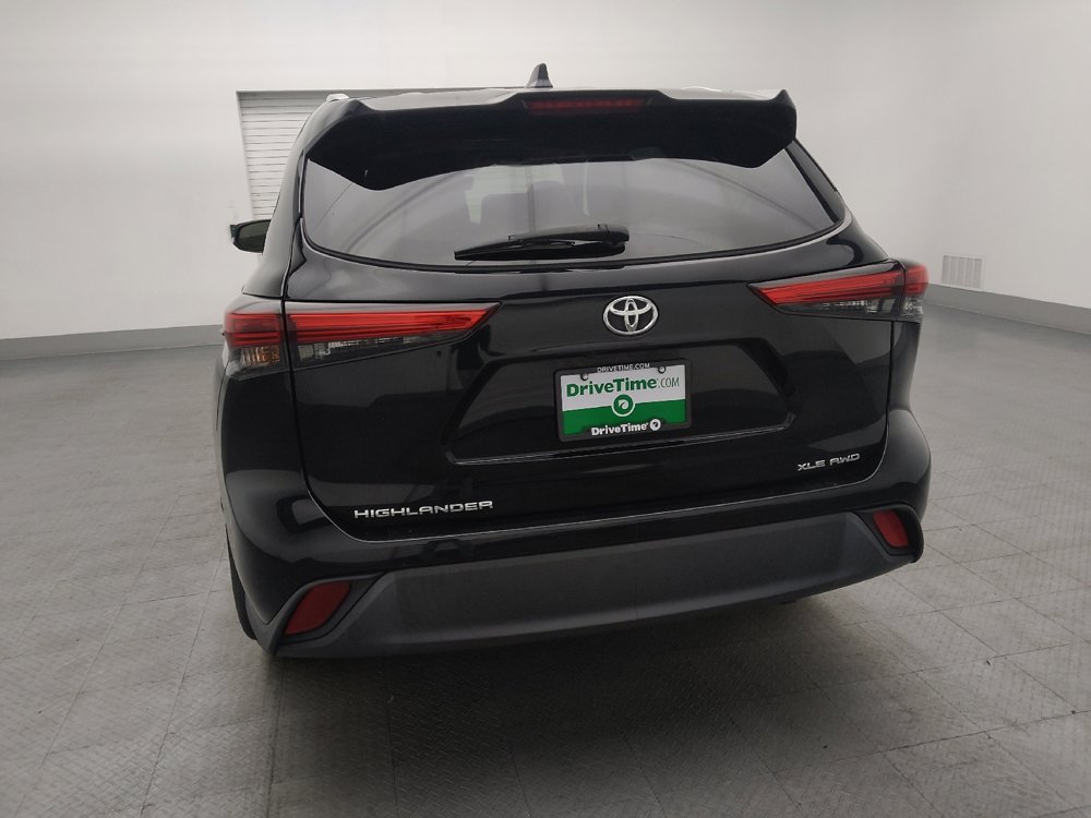 Used 2022 Toyota Highlander XLE image 6
