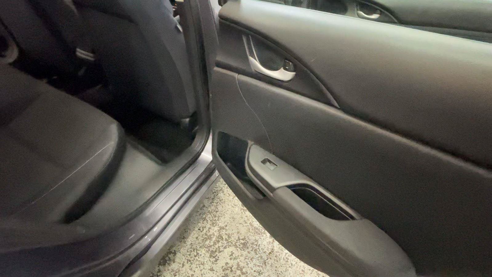 Used 2019 Honda Insight EX image 23