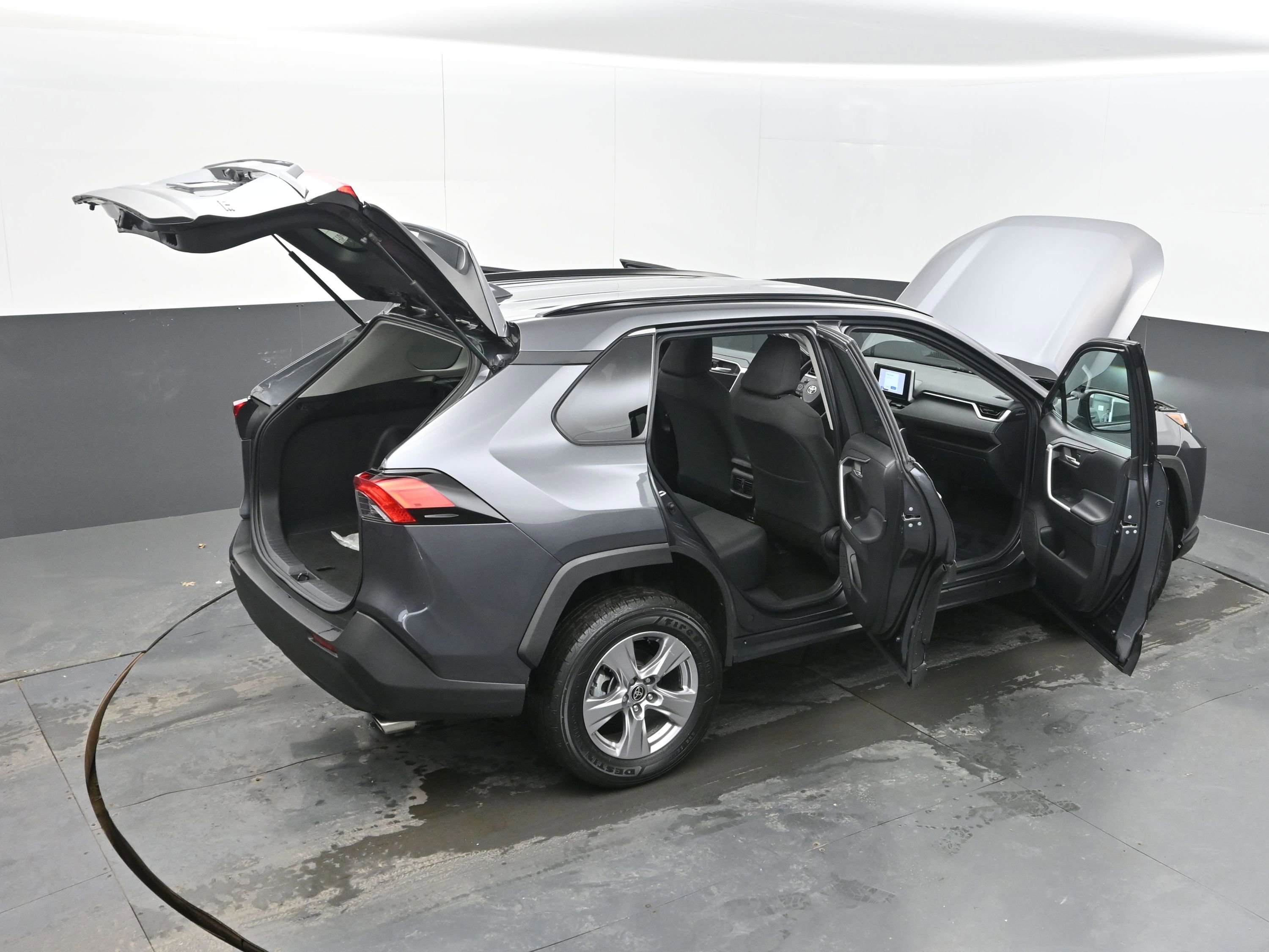 Used 2023 Toyota RAV4 XLE image 47