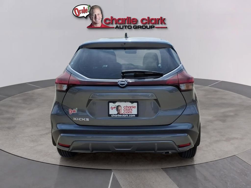 Used 2025 Nissan Kicks Play S image 4