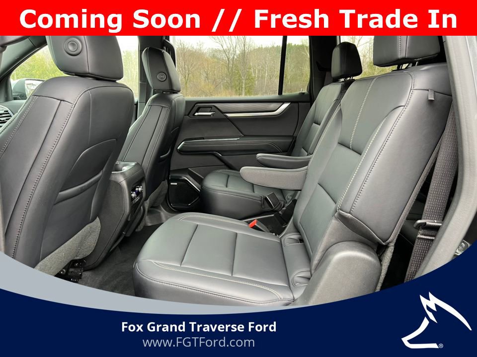 Used 2026 GMC Acadia Elevation w/ Elevation Premium Package AWD/4WD image 4