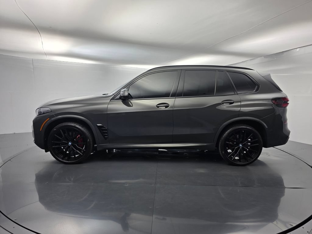 Certified 2025 BMW X5 sDrive40i w/ Executive Package RWD image 7