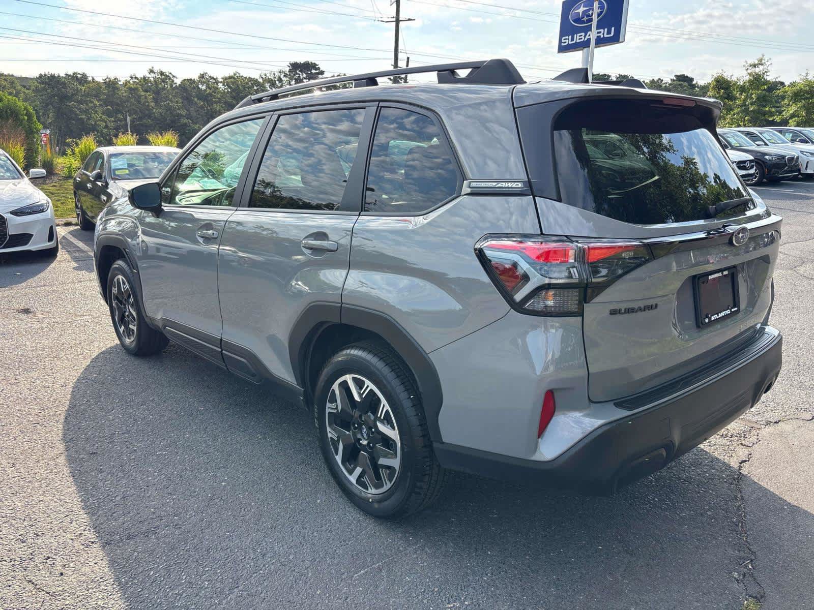 Used 2026 Subaru Forester Premium AWD/4WD image 5