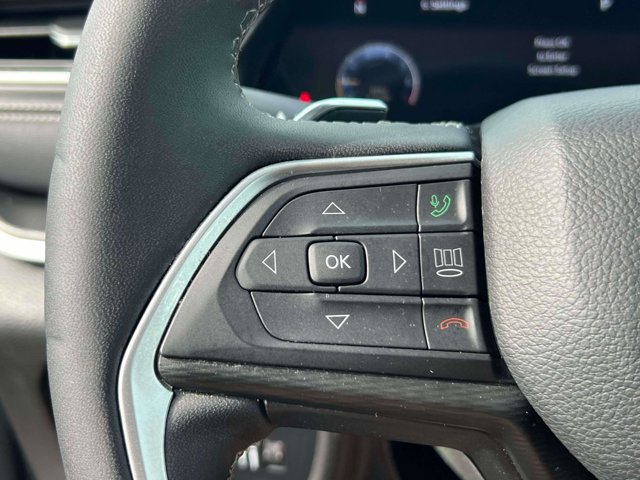 Used 2023 Jeep Grand Cherokee Laredo image 20