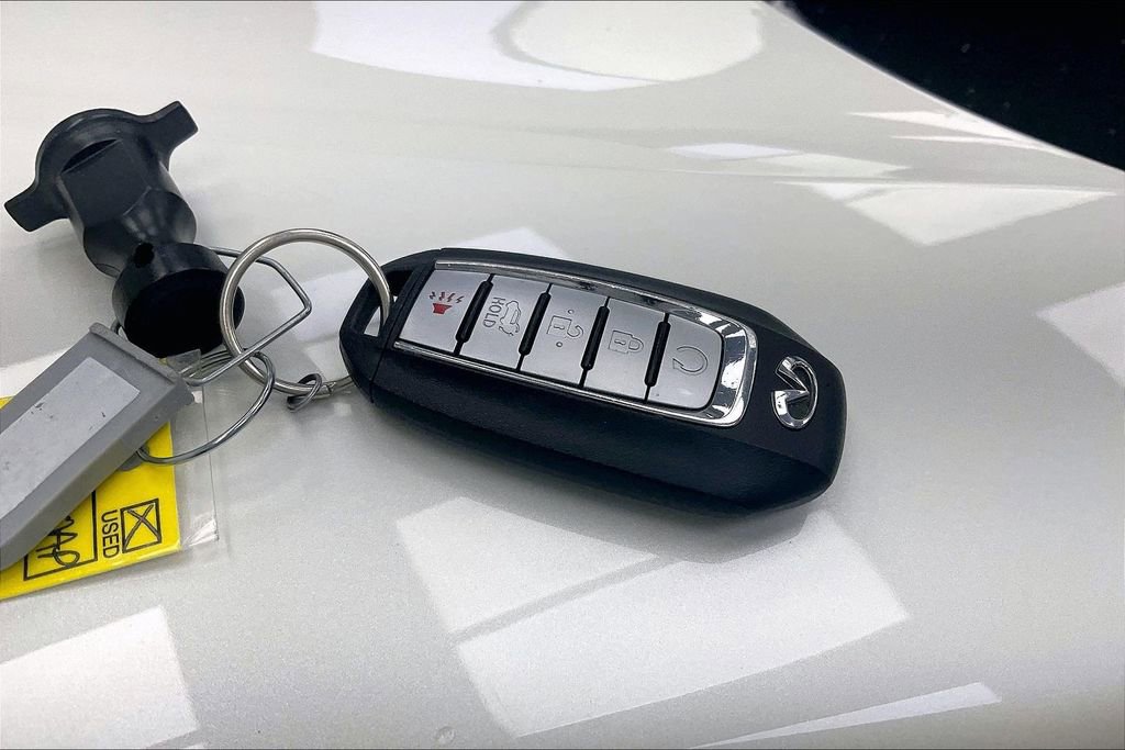 Used 2022 INFINITI QX50 Luxe w/ Appearance Package image 10