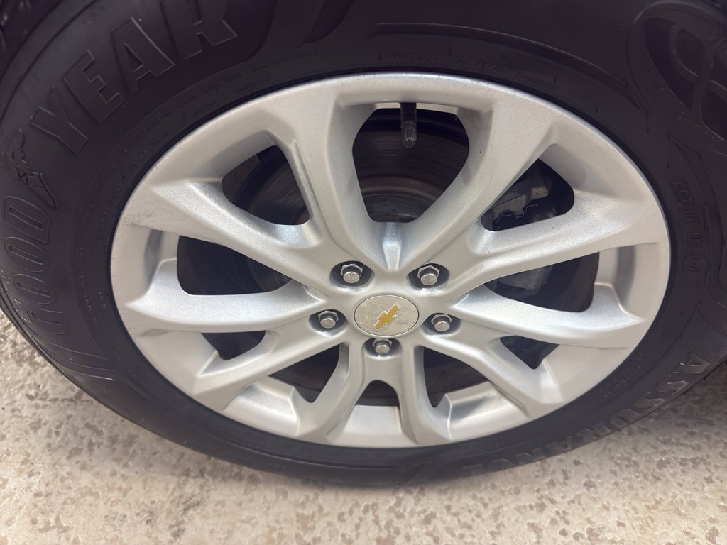 Used 2019 Chevrolet Equinox LT image 32