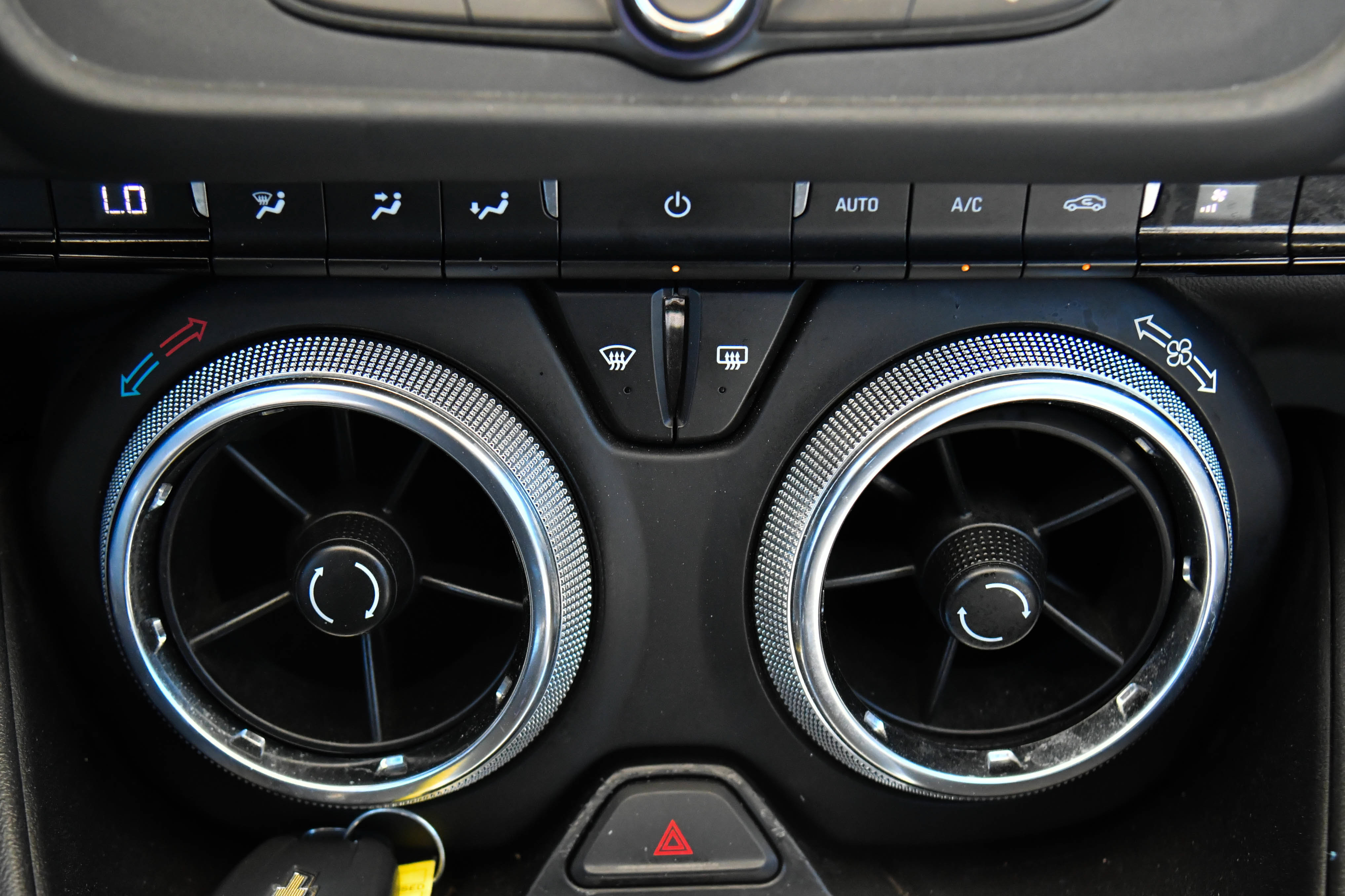 Used 2023 Chevrolet Camaro LT RWD image 23